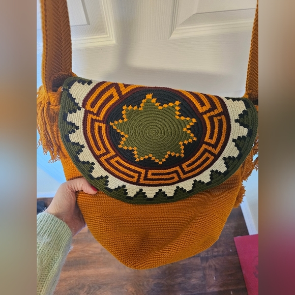 Beautiful Artisinal Bag from Colombia - Picture 1 of 4